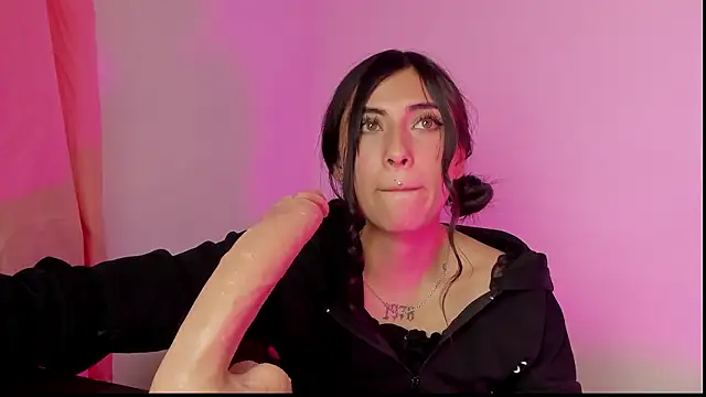 Alanaloiiss  online show from 03/04/26, 02:30