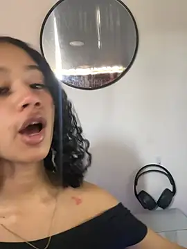 jadee8 online show from 04/18/26, 05:59