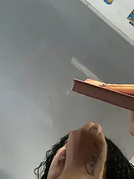 jadee8 online show from 05/03/26, 06:33