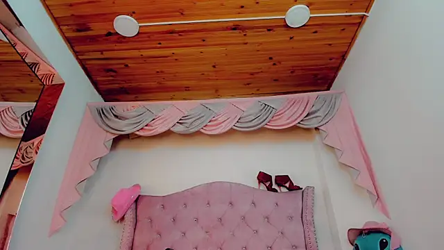  Abby white  online show from 12/20/25, 09:39