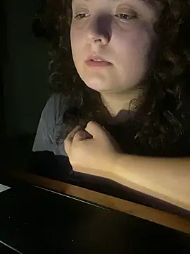 Snapshot of Solangerulo_ chatting on 02/23/26, 04:36 Solangerulo online show from 02/23/26, 04:36