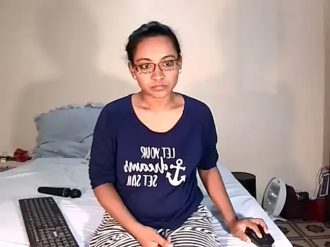 indiansweetflava online show from 10/31/25, 04:20