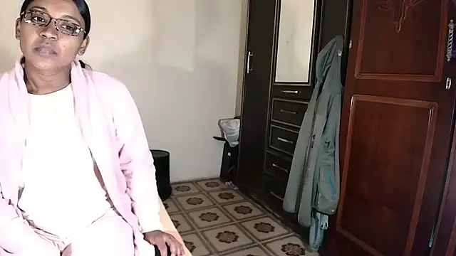indiansweetflava online show from 07/28/26, 05:59