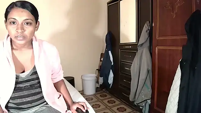 indiansweetflava online show from 07/18/26, 03:09