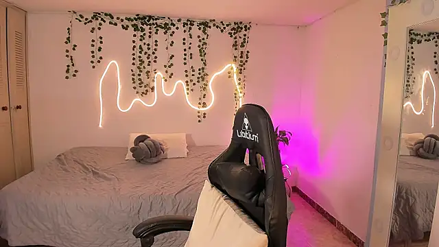 sara doll77 online show from 11/14/25, 09:29