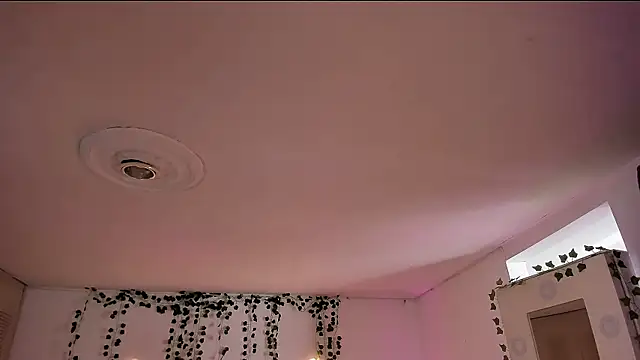 sara doll77 online show from 11/11/25, 03:07