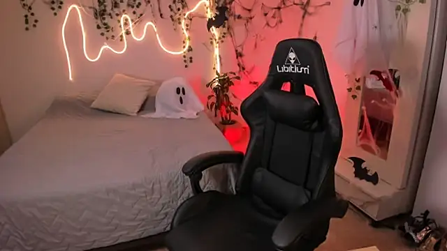 sara doll77 online show from 10/29/25, 11:25