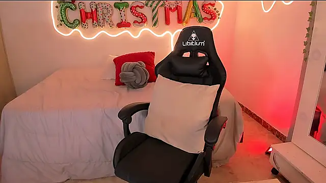 sara doll77 online show from 12/19/25, 12:36