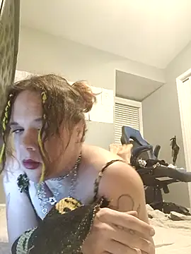 Kiami Noara online show from 09/10/25, 06:34