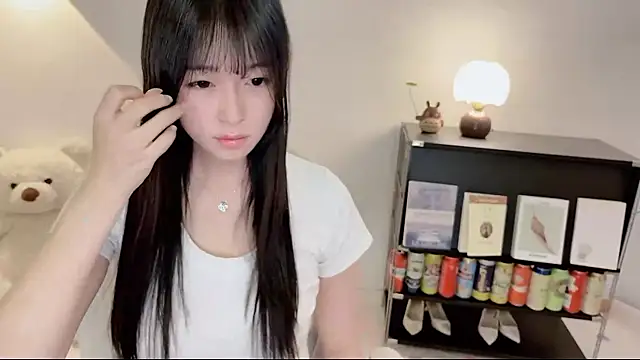 Onechestnut online show from 06/17/26, 03:39
