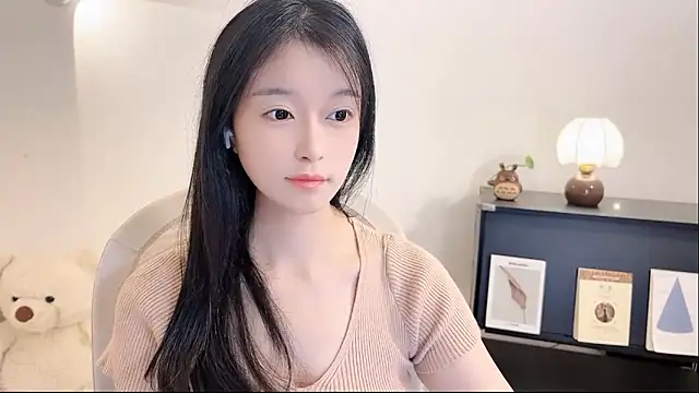 Onechestnut online show from 11/10/25, 12:10