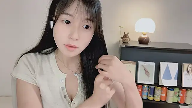 Onechestnut online show from 05/11/26, 02:45