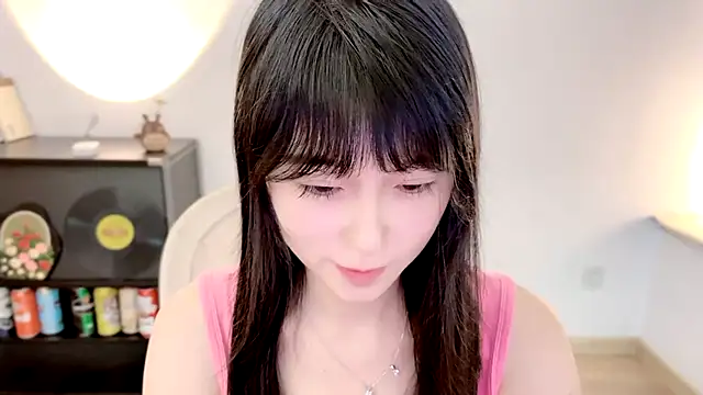 Onechestnut online show from 07/14/26, 12:22