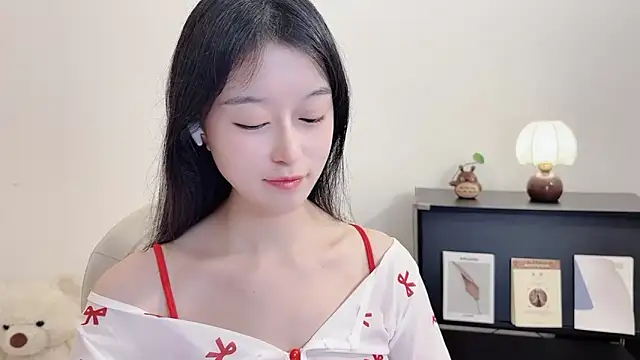 Onechestnut online show from 10/15/25, 01:30