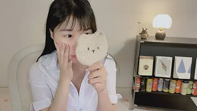Onechestnut online show from 05/16/26, 05:06