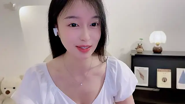 Onechestnut online show from 12/01/25, 06:03