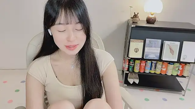 Onechestnut online show from 05/20/26, 05:37