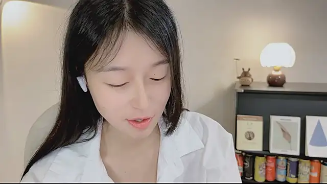 Onechestnut online show from 04/23/26, 05:25