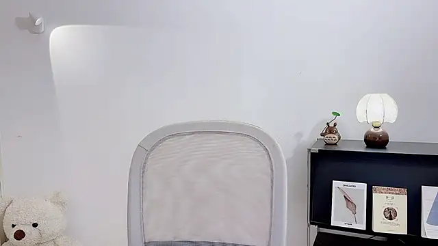 Onechestnut online show from 11/16/25, 06:18