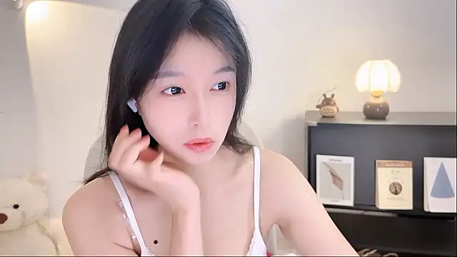 Onechestnut online show from 11/03/25, 05:34