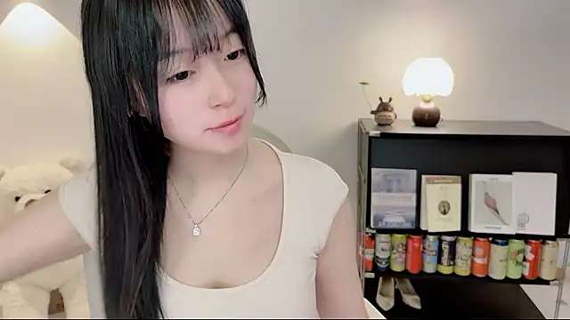 Onechestnut online show from 06/25/26, 05:12