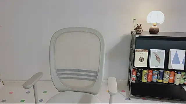 Onechestnut online show from 05/13/26, 05:03