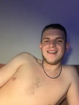 macho1347 online show from 10/10/25, 08:42