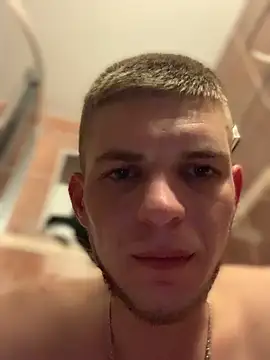 macho1347 online show from 10/22/25, 03:39