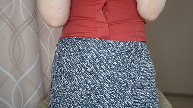 miss  Sophie online show from 04/19/26, 11:00