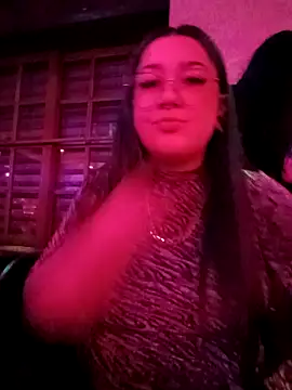 Snapshot of Dulcedeanis chatting on 03/21/26, 02:35 Dulcedeanis online show from 03/21/26, 02:35