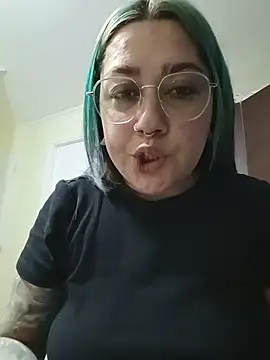 Snapshot of Dulcedeanis chatting on 06/01/26, 02:45 Dulcedeanis online show from 06/01/26, 02:45