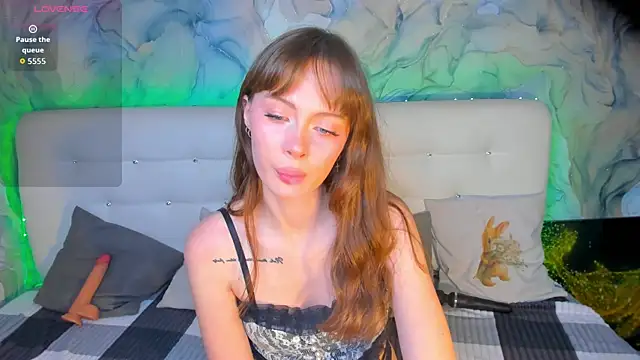 LolaMeddisson online show from 11/08/25, 02:59