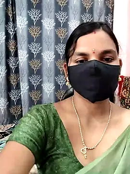 Snapshot of Lalitha-1995 chatting on 06/30/26, 05:07 Lalitha-1995 online show from 06/30/26, 05:07
