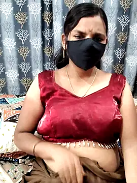 Snapshot of Lalitha-1995 chatting on 06/27/26, 05:02 Lalitha-1995 online show from 06/27/26, 05:02