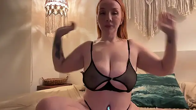 MarlaRed online show from 03/03/26, 04:52