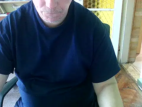 Snapshot of zee06 chatting on 05/03/26, 11:04 zee06 online show from 05/03/26, 11:04
