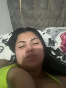 Snapshot of ValentinaBreats chatting on 07/07/26, 11:52 ValentinaBreats online show from 07/07/26, 11:52