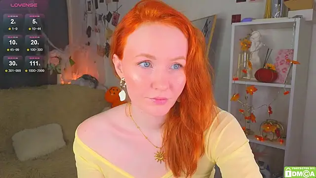 JoyceJones online show from 11/01/25, 08:03