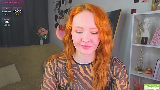 JoyceJones online show from 10/04/25, 07:04