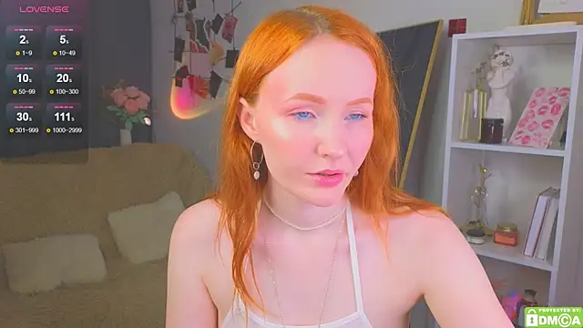 JoyceJones online show from 10/10/25, 07:25