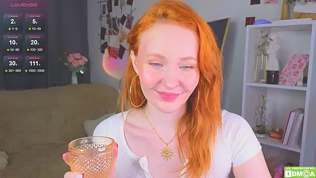 JoyceJones online show from 10/02/25, 07:17