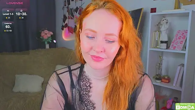 JoyceJones online show from 10/19/25, 08:00