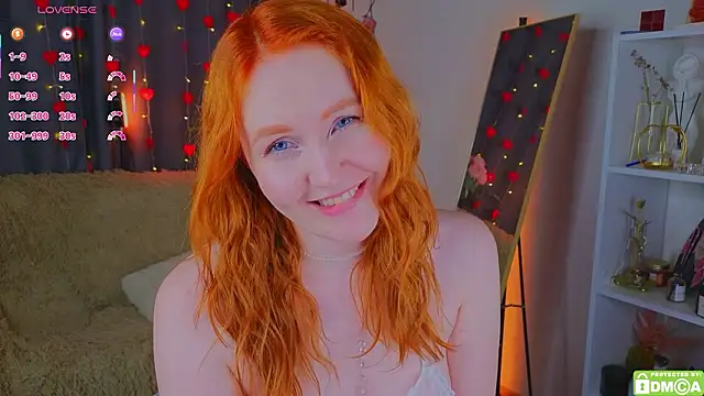 Snapshot of JoyceJones chatting on 02/17/26, 08:39 JoyceJones online show from 02/17/26, 08:39