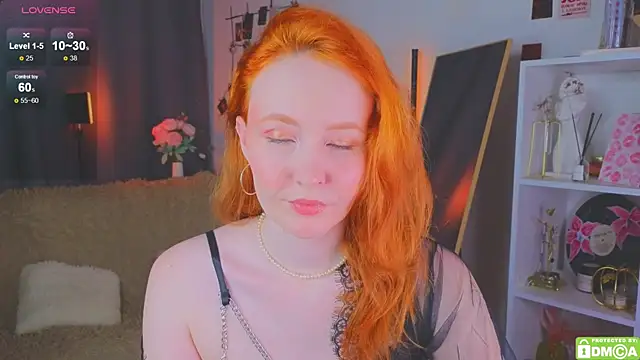 JoyceJones online show from 11/19/25, 08:20