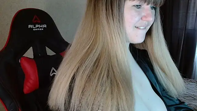 Miaxfox online show from 11/10/25, 11:59