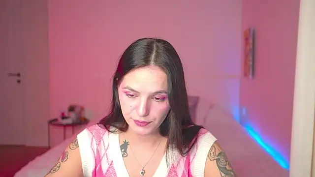 Snapshot of EwelynScott chatting on 09/26/25, 04:36 EwelynScott online show from 09/26/25, 04:36