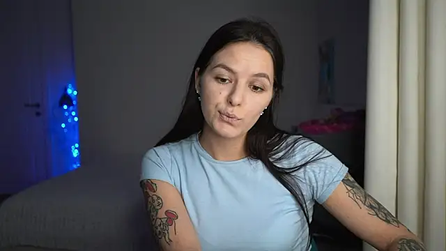 EwelynScott online show from 11/17/25, 06:01