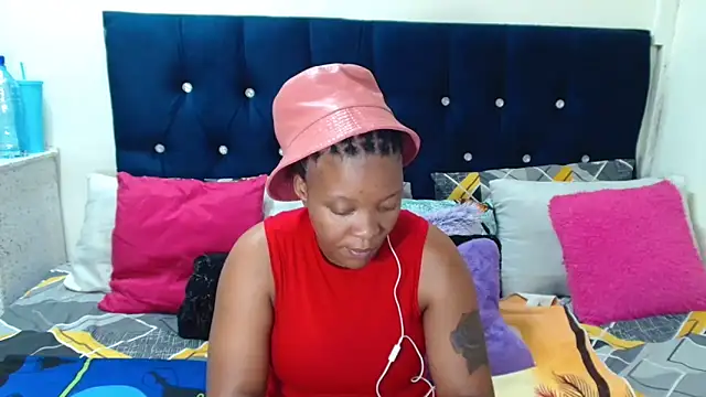 Snapshot of SexyMellon chatting on 10/19/25, 07:05 SexyMellon online show from 10/19/25, 07:05