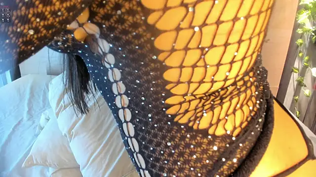 alexamonroe  online show from 11/24/25, 09:37