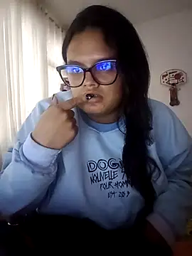 Snapshot of luluboobs9 chatting on 01/05/26, 10:24 luluboobs9 online show from 01/05/26, 10:24